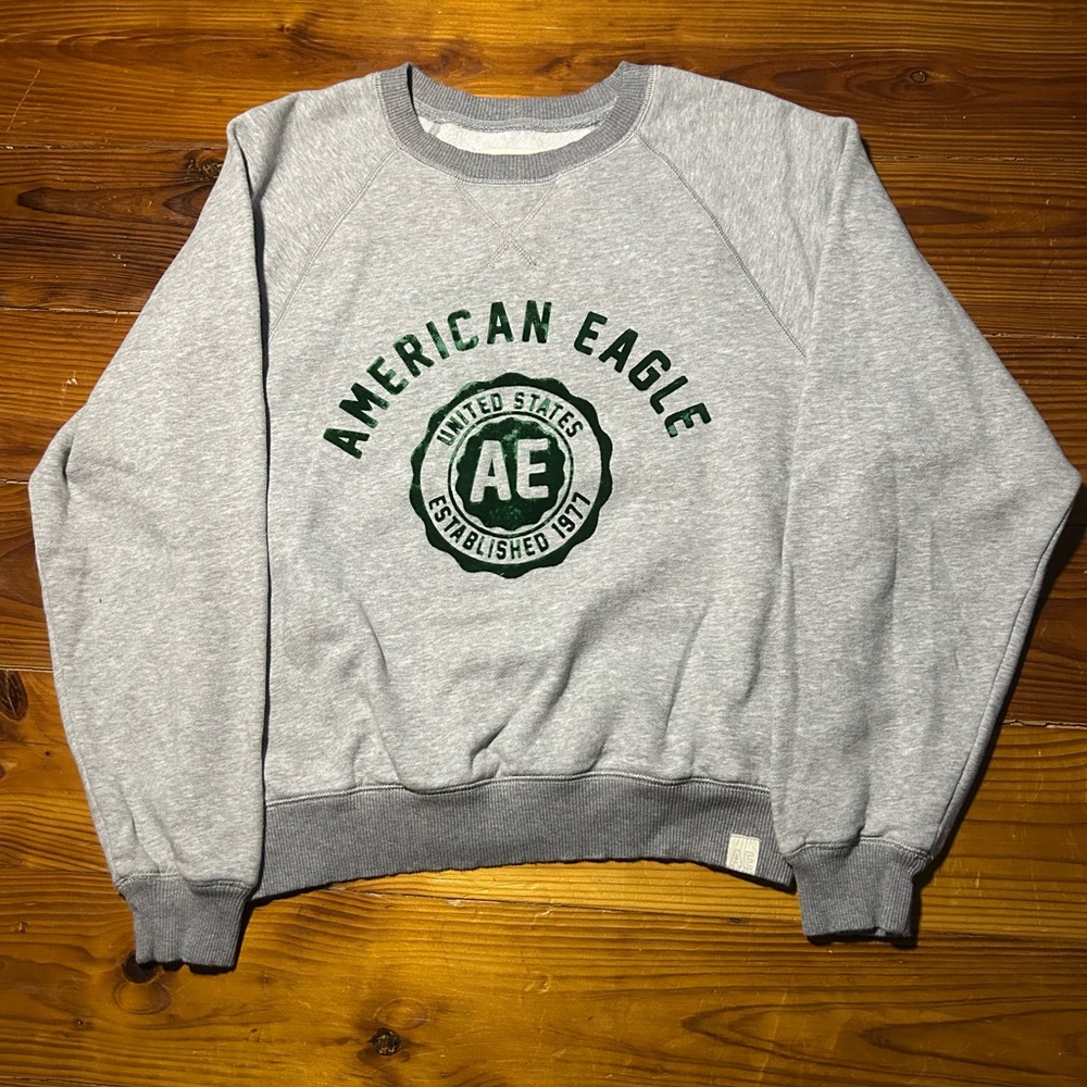 Grey men or women American eagle sweatershirt